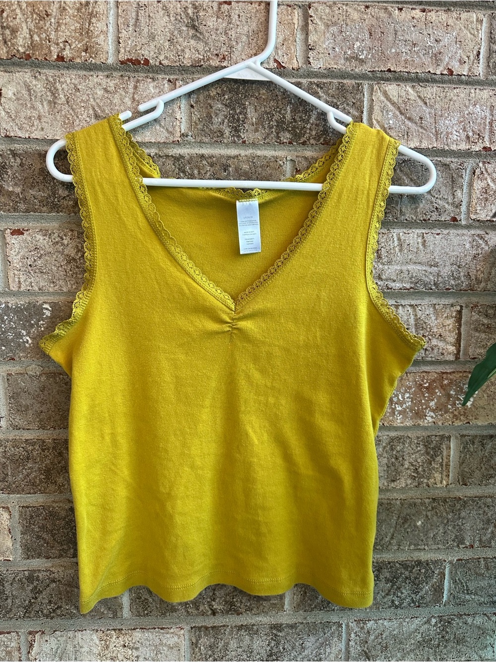 100% Cotton Women's Sleeveless V-Neck Tank Top with Lace Trim - Greenish Yellow